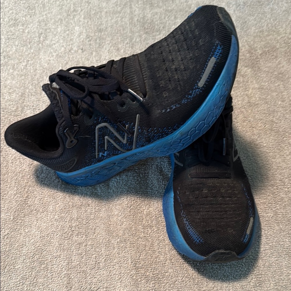 New Balance V12 Fresh Foam Black and Blue Athletic Sneakers